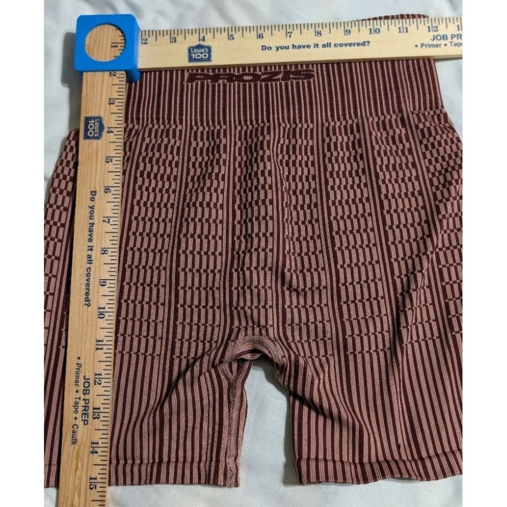 Prozis Seamless Compression Workout Shorts Womens M Mauve Ribbed High Rise Gym - Picture 5 of 5